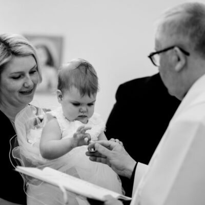 fotografnachrzest_fotografnachrzestwarszawa_ceremoniachrztu_zdjeciazchrztuwarszawa_epicfoto_maciejchalonski_reportażzchrztu_sesjapochrzcie30