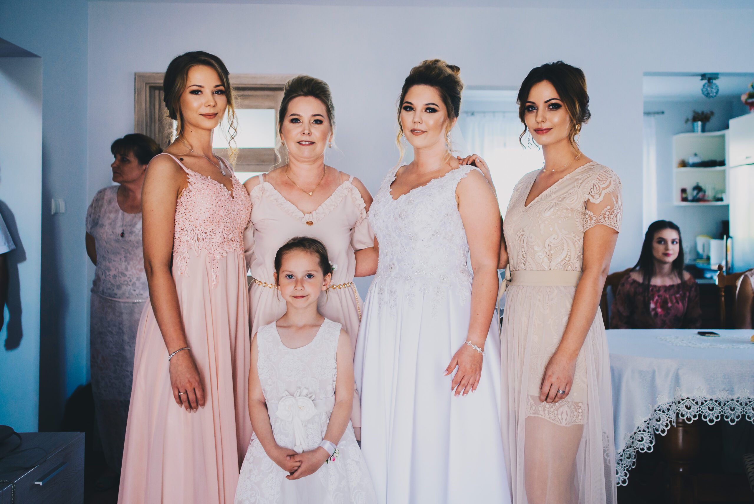 fotografnaslubwarszawa_fotografiaslubnawarszawa_epicfoto_maciejchalonski_reportazslubny_przygotowaniadoslubu_wesele_zdjeciazwesela_190-scaled